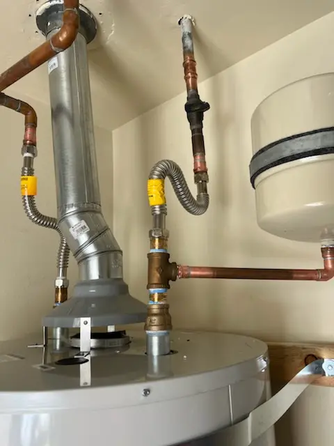 Water heater installation and plumbing repair in Lanford